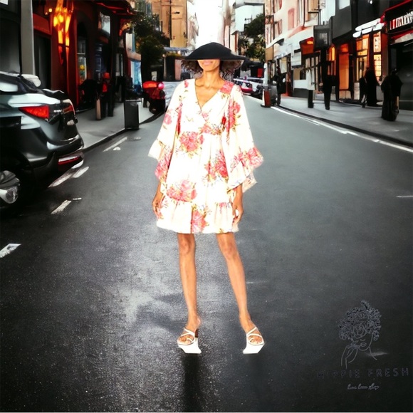 Betsey Johnson Women's Floral Boho Dress Size 4 - Picture 8 of 11